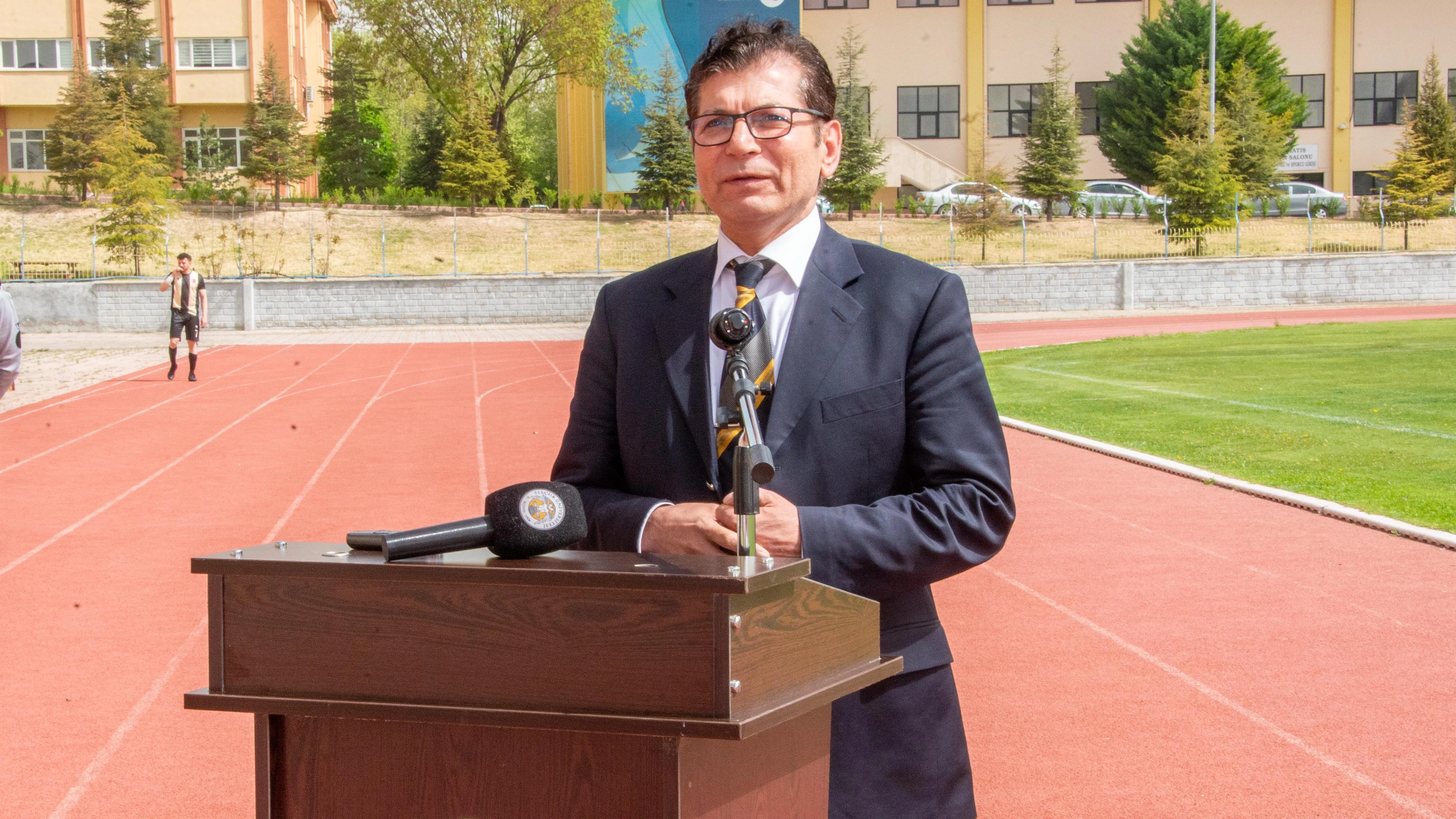 Selçuk Üniversitesinde Spor Şenlikleri başladı
